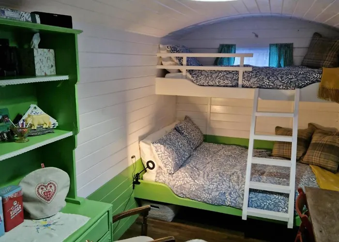 The Delkin Shepherds Huts Castle Combe